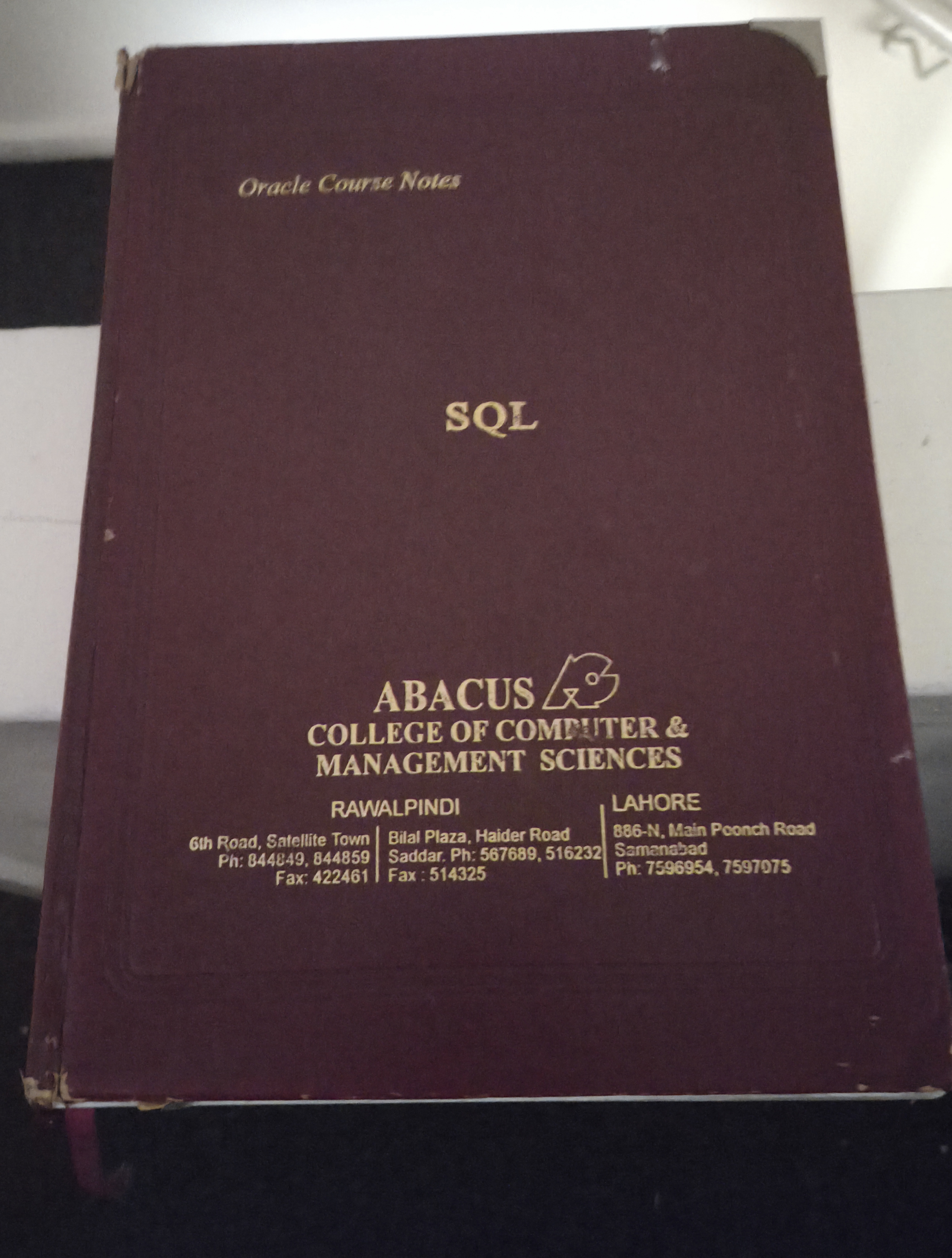 Oracle SQL Course Notes book